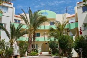 T3 encantador equipado e com wi fi a 300m da Praia